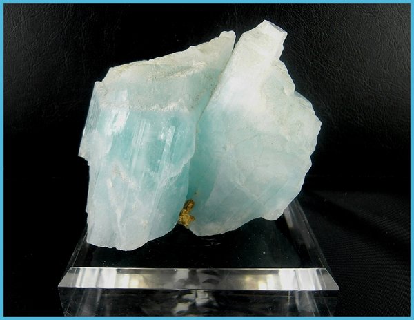MIN-0096 Aquamarin-Zwillingskristall